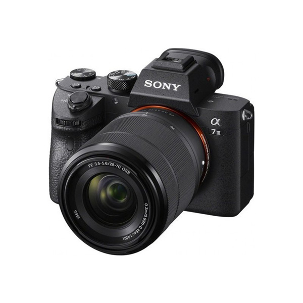 Noleggio fotocamera mirrorless Sony Alpha A7 III Seven srl